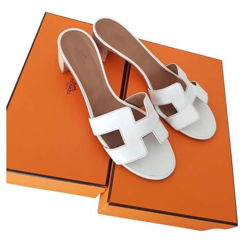 women's hermes sandals